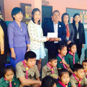 มอบทุนสร้างอาคารโรงเรียนบ้านโป่งขวาง