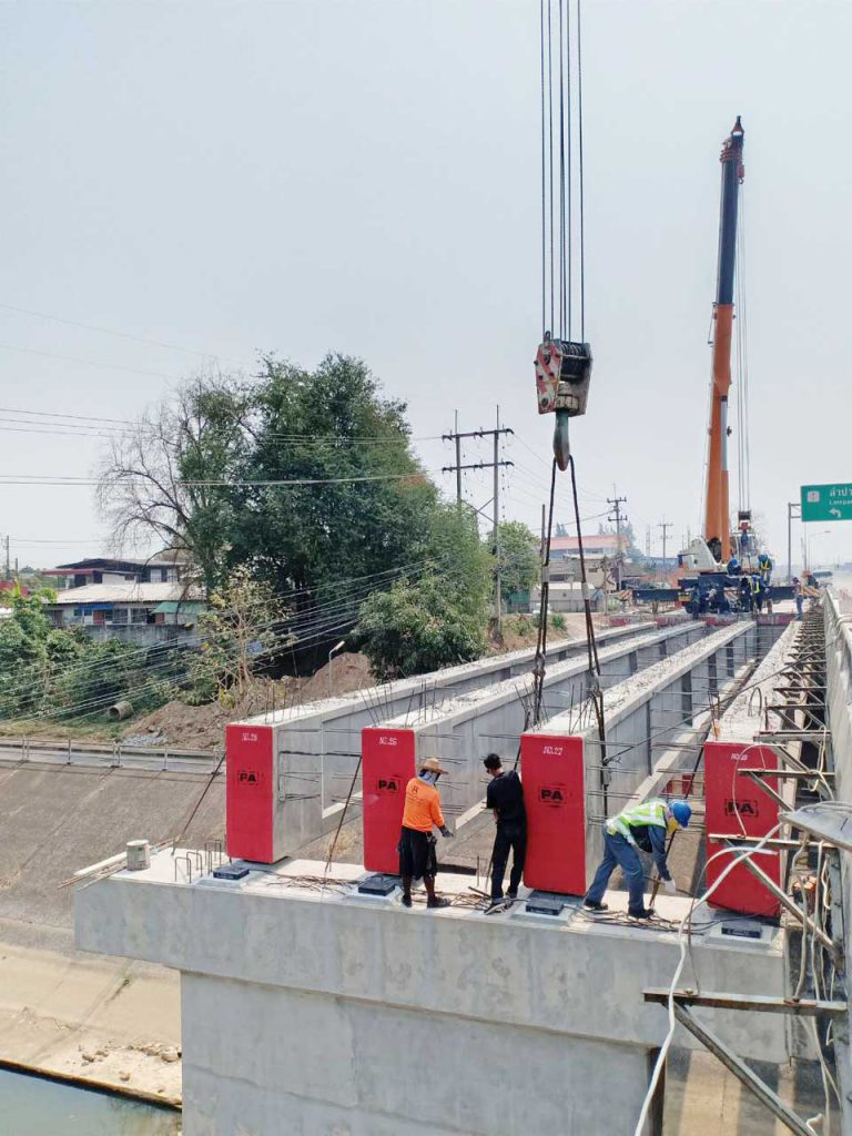 โครงการก่อสร้างสะพานข้ามทางแยกจุดตัดทางหลวงหมายเลข 1 ตัดกับทางหลวงหมายเลข 11 (แยกเมโทร หรือแยกภาคเหนือ) จ.เชียงใหม่